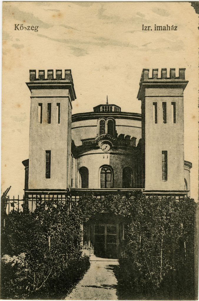 This postcard from the Rosenthall portfolios gives a clearer view of the synagogue in Kőszeg.